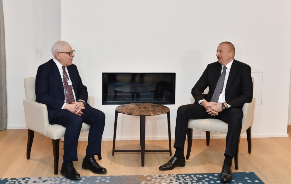 Rencontre du président Ilham Aliyev avec le cofondateur du «Groupe Carlyle» à Davos