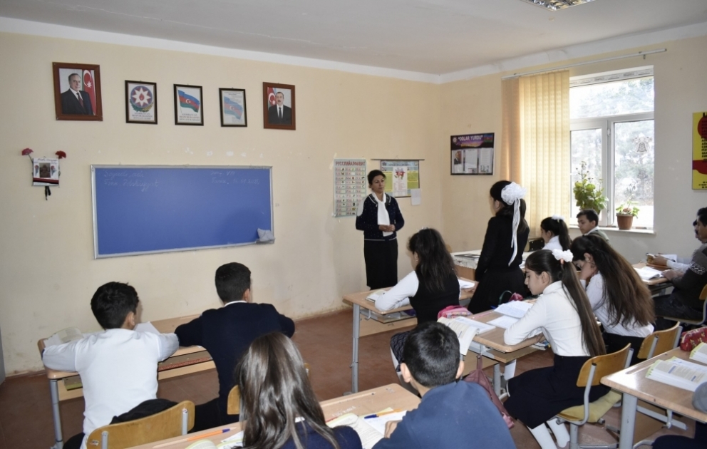 Güllə səsi altında böyüyən şagirdlər - Əhmədağalıdan REPORTAJ