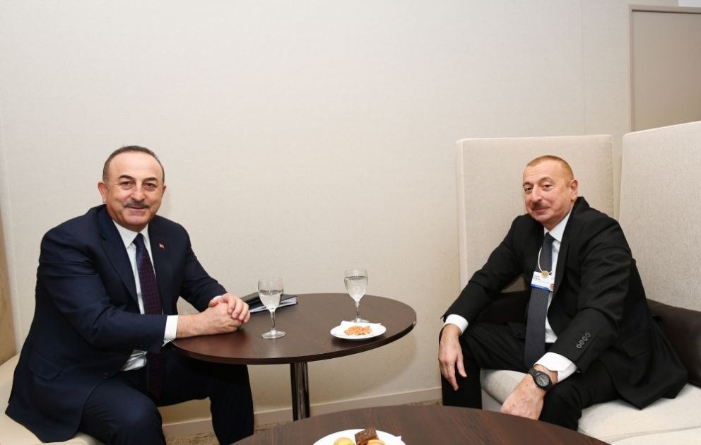 Davos : le président Ilham Aliyev rencontre le ministre turc des Affaires étrangères