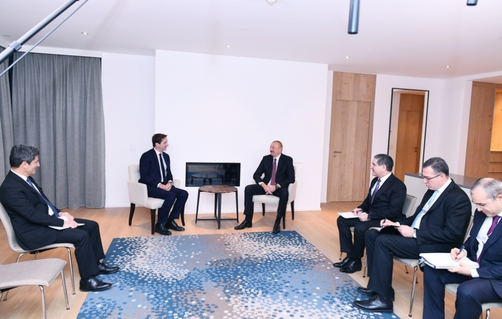 Entretien du président azerbaïdjanais avec le directeur général du groupe Suez à Davos