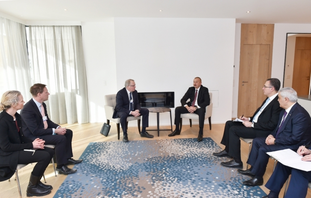 Prezident İlham Əliyev Davosda “Equinor” şirkətinin baş icraçı direktoru ilə görüşüb