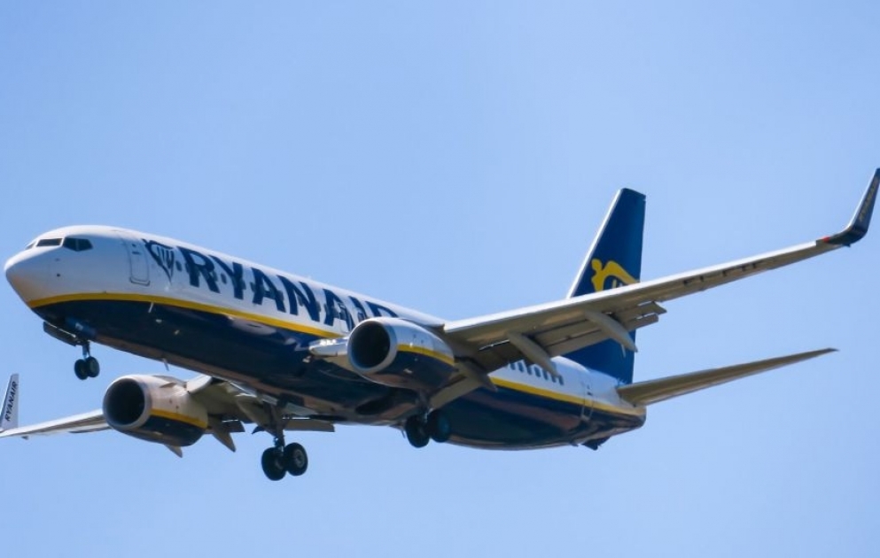 Boeing 737 Late Go Around RyanAir  Valencia