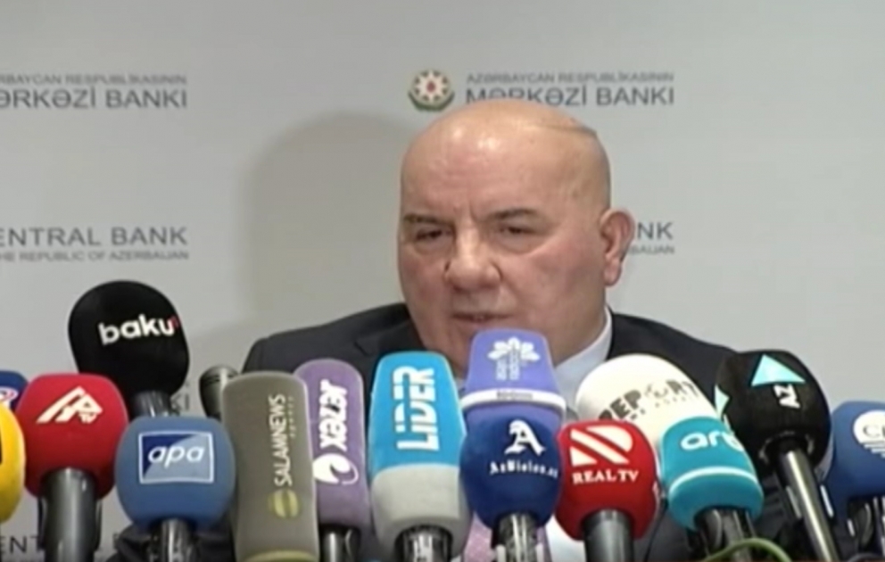 Elman Rüstəmov: Biznes kreditlərinin faiz dərəcəsi əhəmiyyətli dərəcədə aşağı düşüb