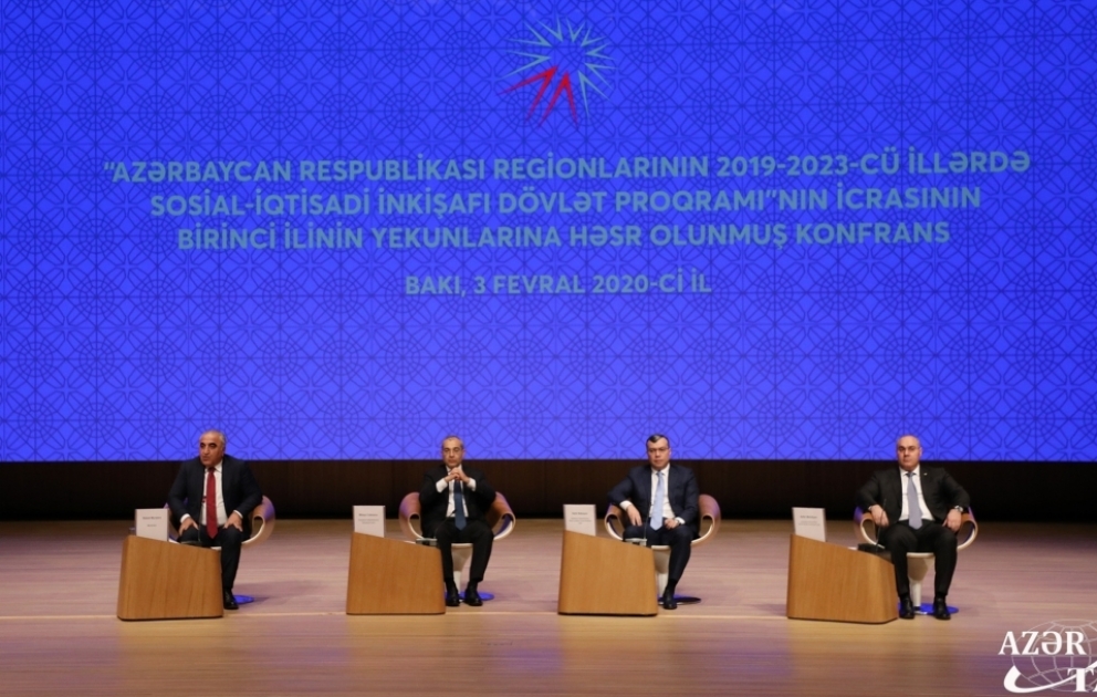 Regional konfrans çərçivəsində sahibkarlarla müzakirələr aparılıb