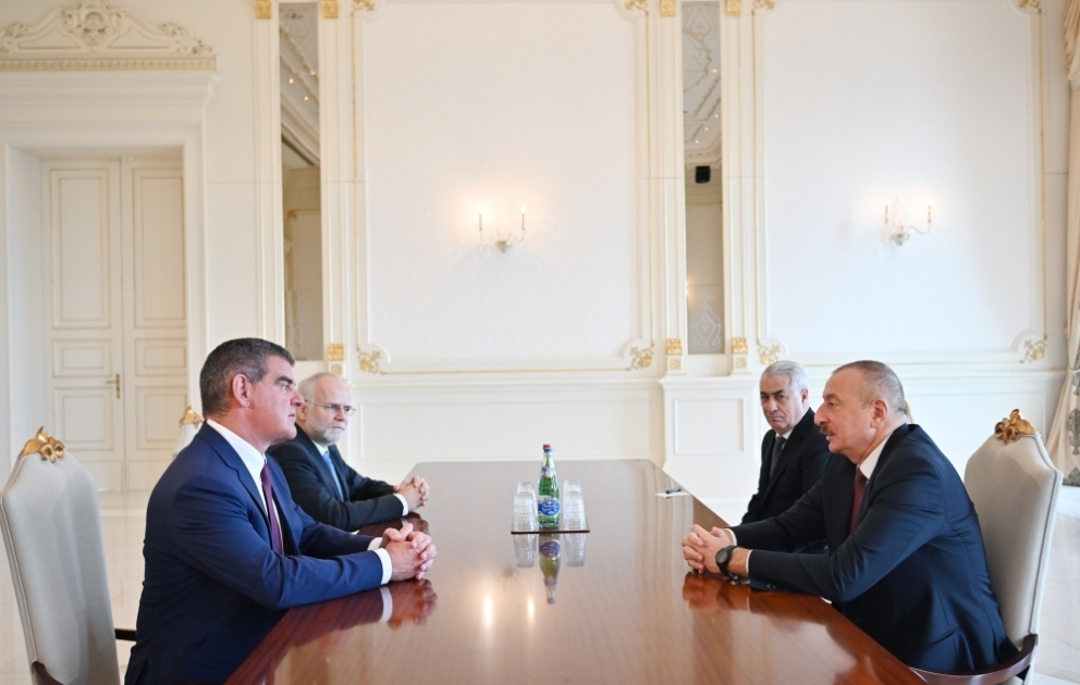 Entretien du président azerbaïdjanais avec le président du Conseil d’administration de Stadler Rail AG