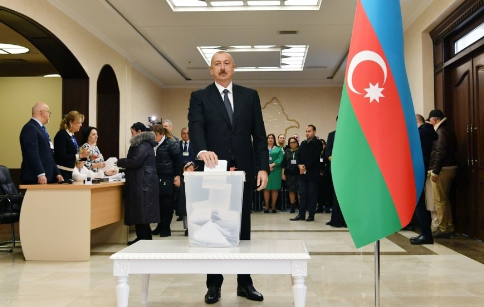 President Ilham Aliyev voted at polling station No 6