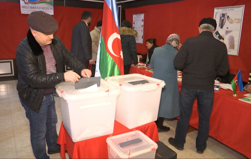 Seçicilərin öz namizədlərini sərbəst şəkildə seçmələri üçün məntəqədə bütün şərait yaradılıb