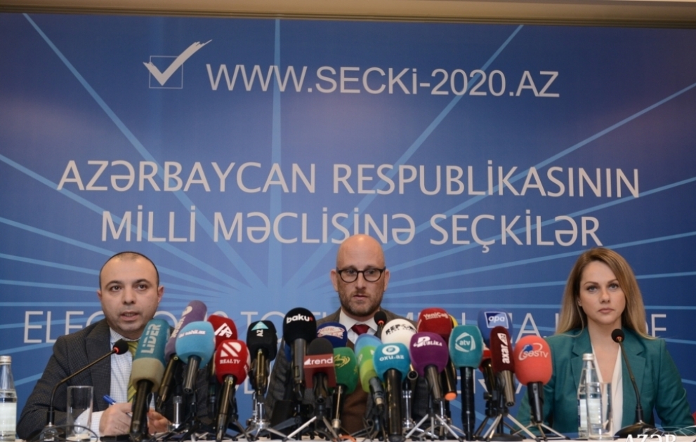 ABŞ-ın “Artur J.Finkelstein and Associates” təşkilatı seçkilərdə apardığı "exit-poll"un nəticələrini açıqlayıb