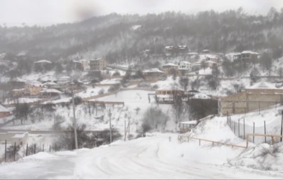 Chamakhy sous la neige