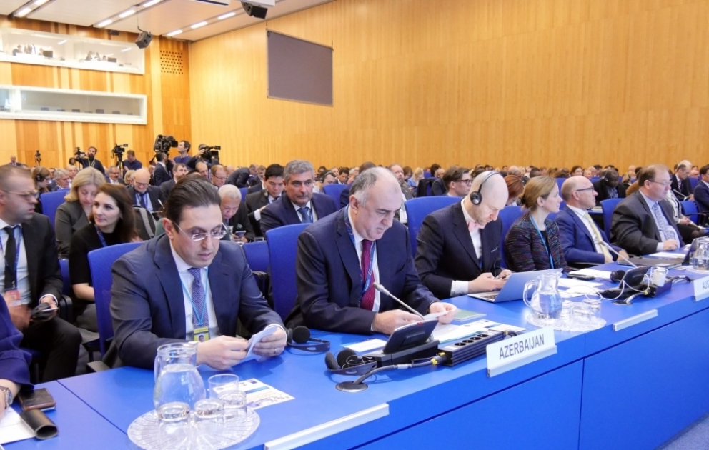 Aserbaidschans Außenminister nimmt an Konferenz zur nuklearen Sicherheit in Wien teil