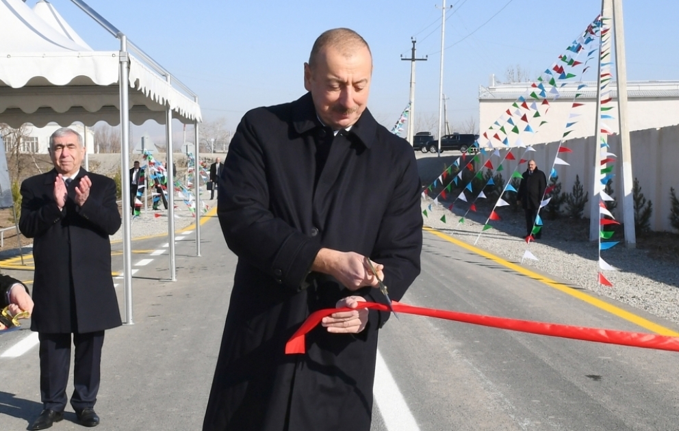 Le président Ilham Aliyev inaugure la route reconstruite Pirili-Mouradkhan-Sor-Sor