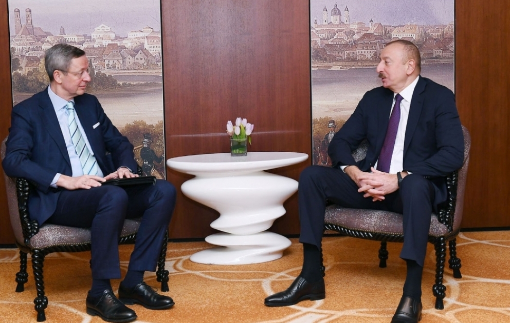 Azerbaijani President Ilham Aliyev’s visit to Germany 
 President Ilham Aliyev met with head of South Caucasus working group of German Eastern Business Association
