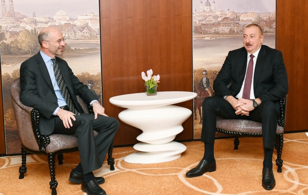 Rencontre du président Ilham Aliyev avec le président de l’International Crisis Group