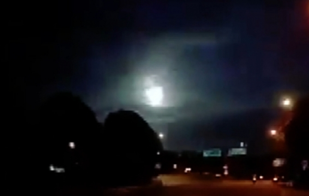 Malayziyada nəhəng meteorun düşmə anı