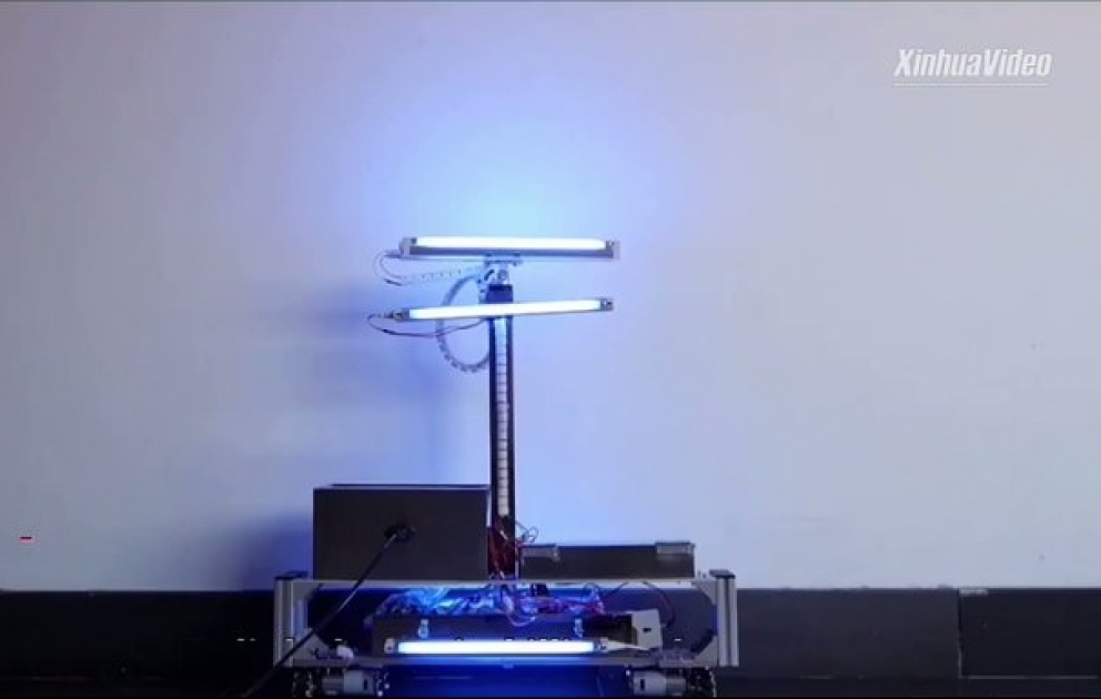 A UV bacteria-killing robot