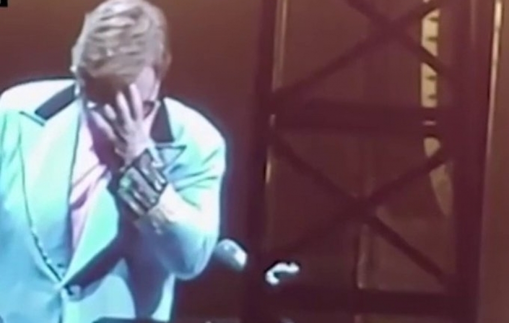 Elton John verlor beim Song "Daniel" bei einem Konzert in Auckland plötzlich seine Stimme