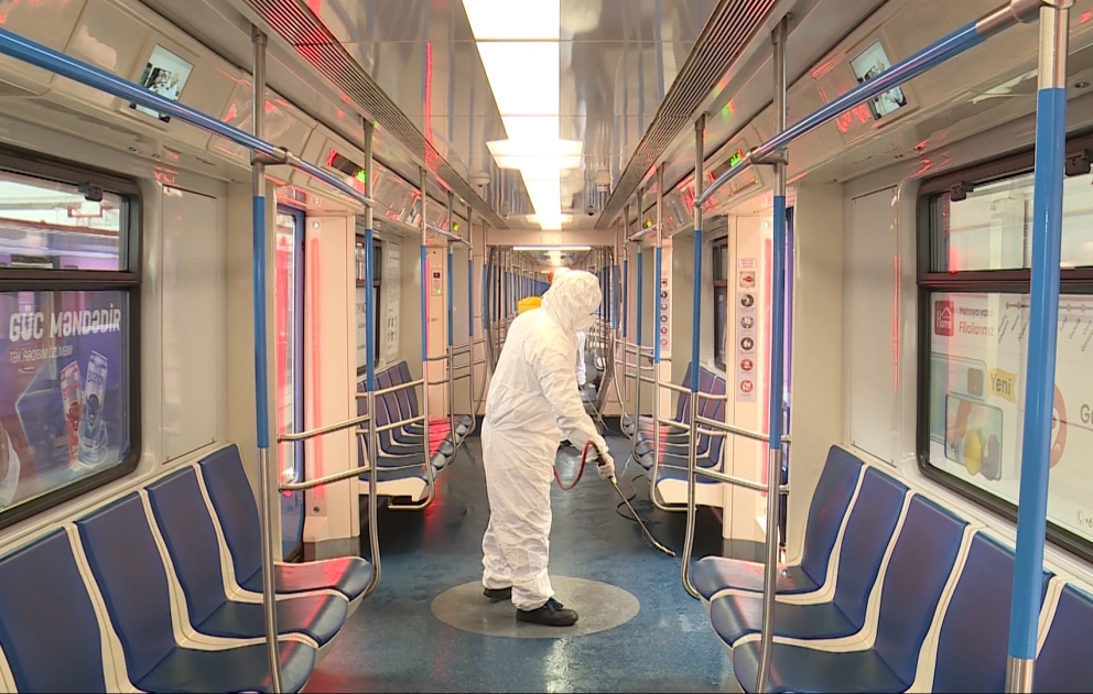 Bakı metrosu koronavirusa qarşı dezinfeksiya olunur