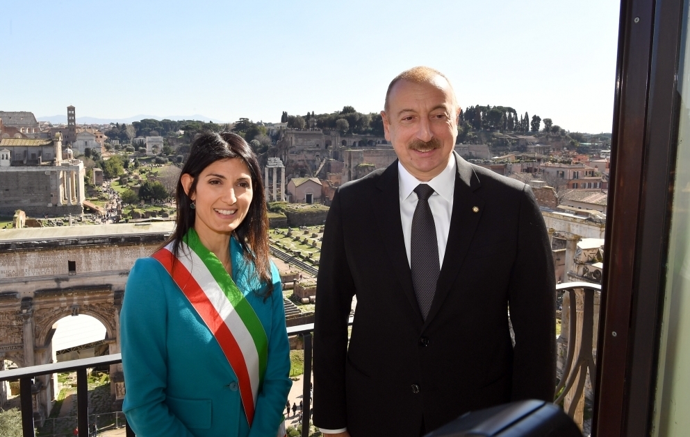 Le président Ilham Aliyev rencontre la maire de la ville de Rome