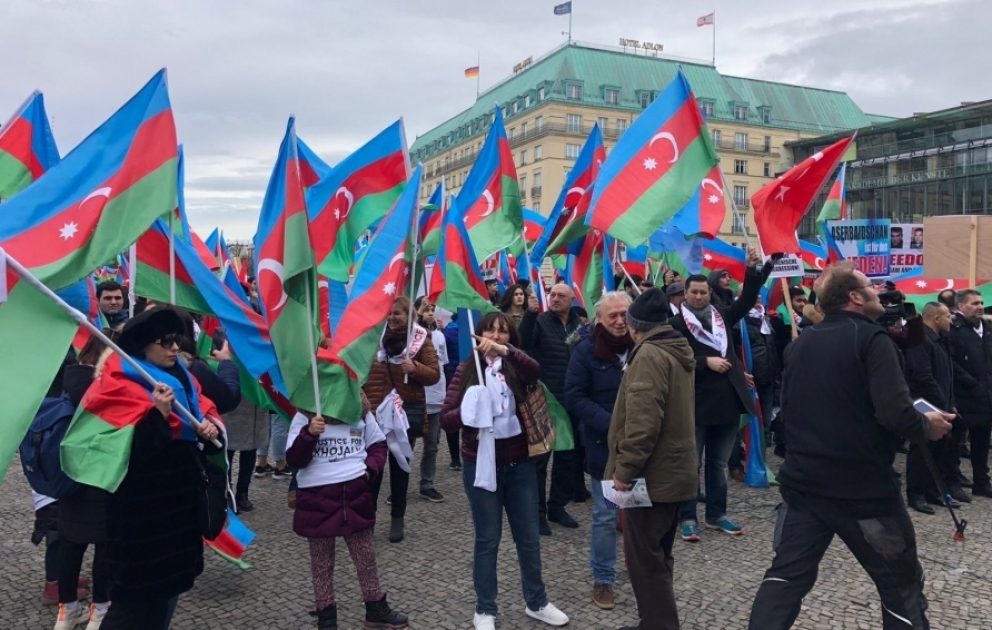 В Берлине начался Общеевропейский Карабахский митинг