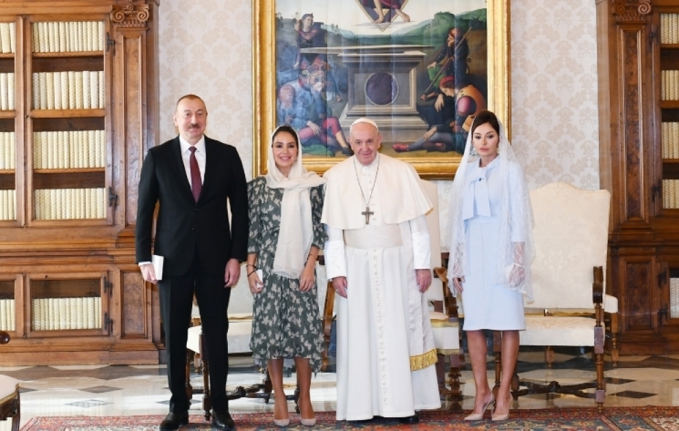 Präsident Ilham Aliyev trifft Papst Franziskus im Vatikan
