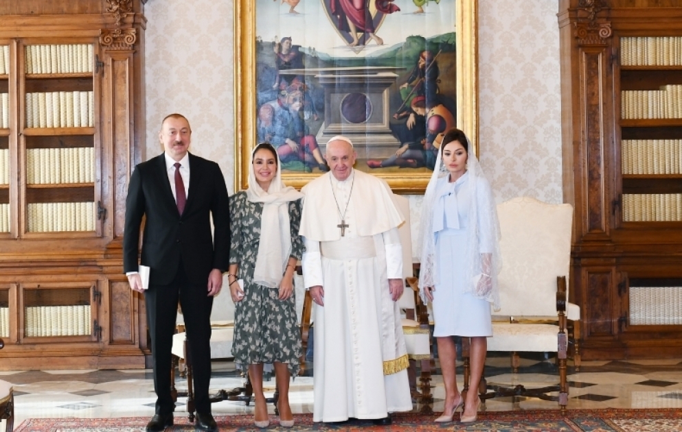 Vatican : le président Ilham Aliyev rencontre le pape François
