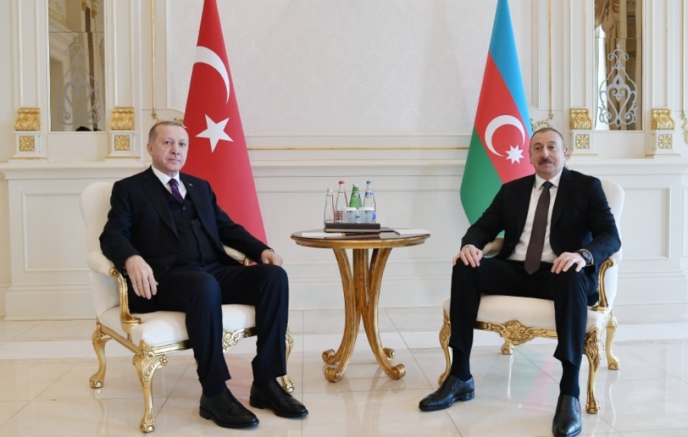 Azərbaycan Prezidenti İlham Əliyevin Türkiyə Prezidenti Rəcəb Tayyib Ərdoğan ilə təkbətək görüşü olub