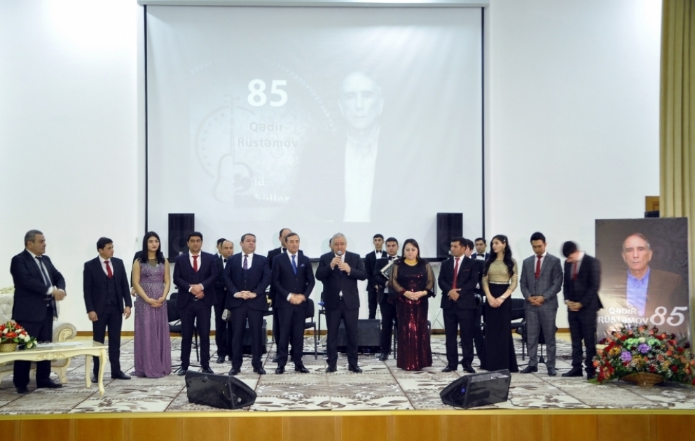 Xalq artisti Qədir Rüstəmovun 85 illik yubileyi qeyd olunub