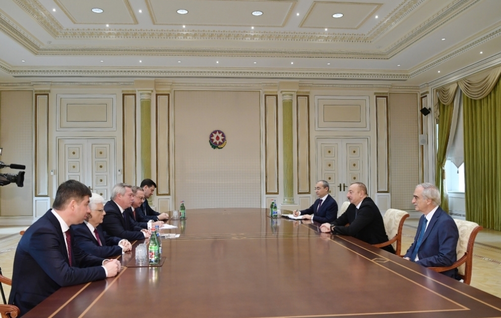 Le président de la République rencontre une délégation menée par le gouverneur de la province russe Rostov