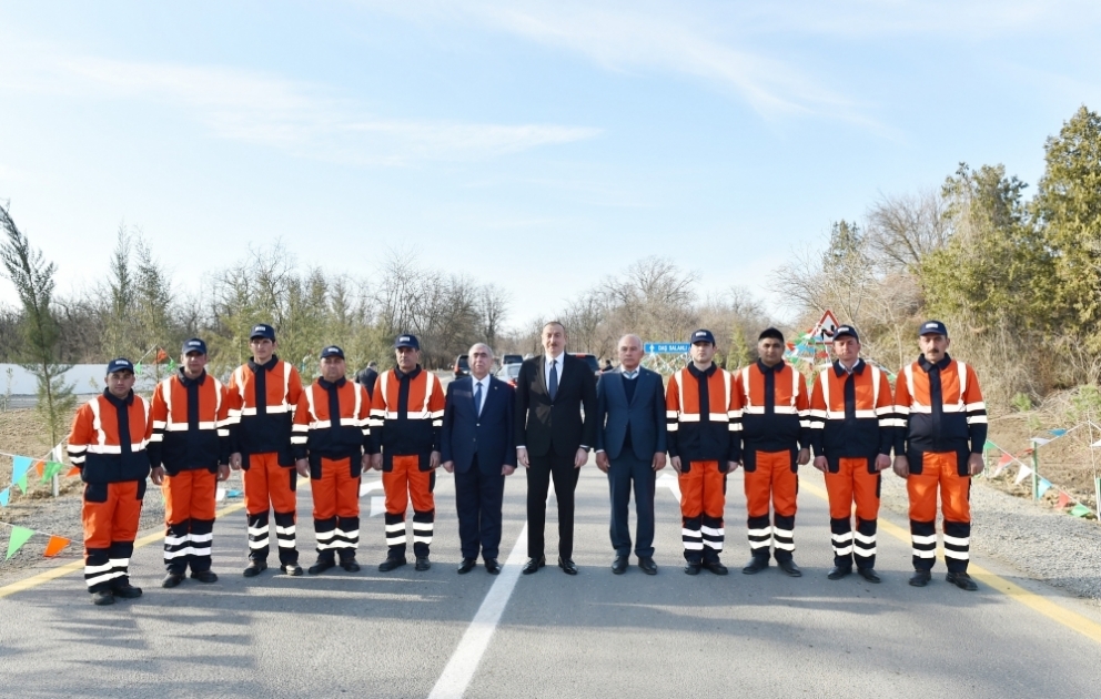Президент Ильхам Алиев принял участие в открытии автомобильной дороги Даш Салахлы-Уркмезли-Демирчиляр