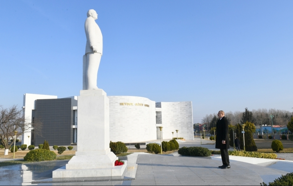 Staatspräsident Ilham Aliyev zu Besuch in Agstafa-Region