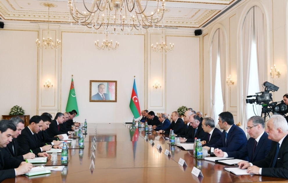Entretien élargi des présidents azerbaïdjanais et turkmène