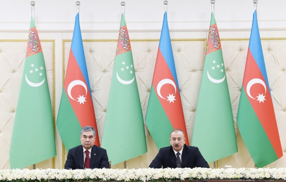Azərbaycan və Türkmənistan prezidentləri mətbuata bəyanatlarla çıxış ediblər