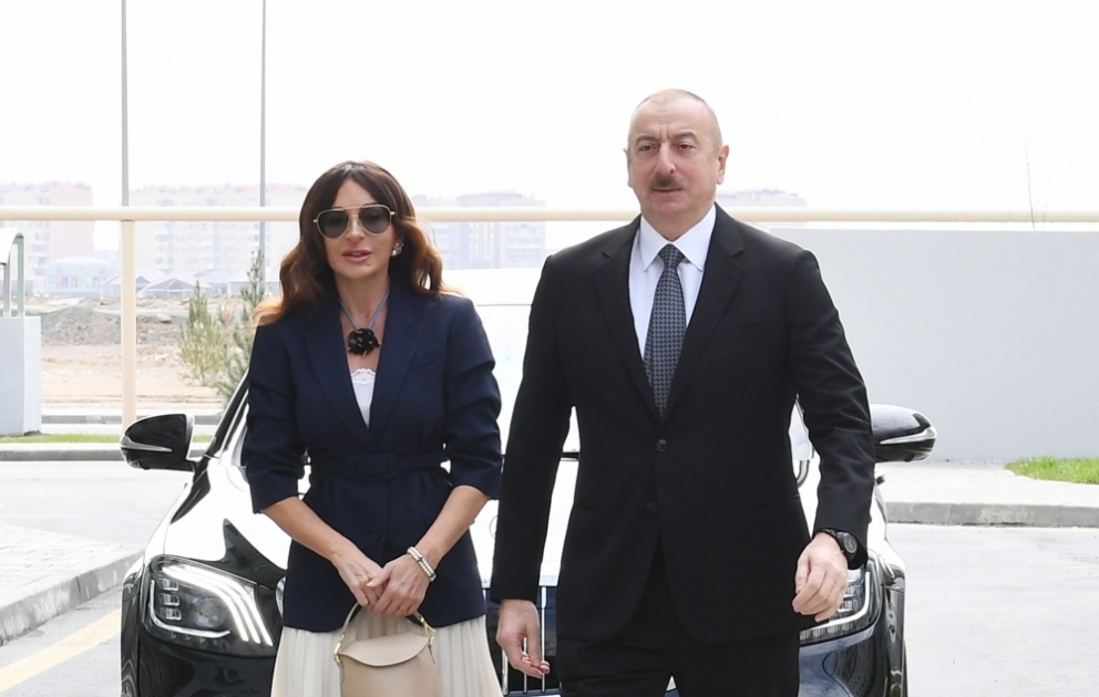 Prezident İlham Əliyev Hövsan yaşayış kompleksinin açılışında iştirak edib