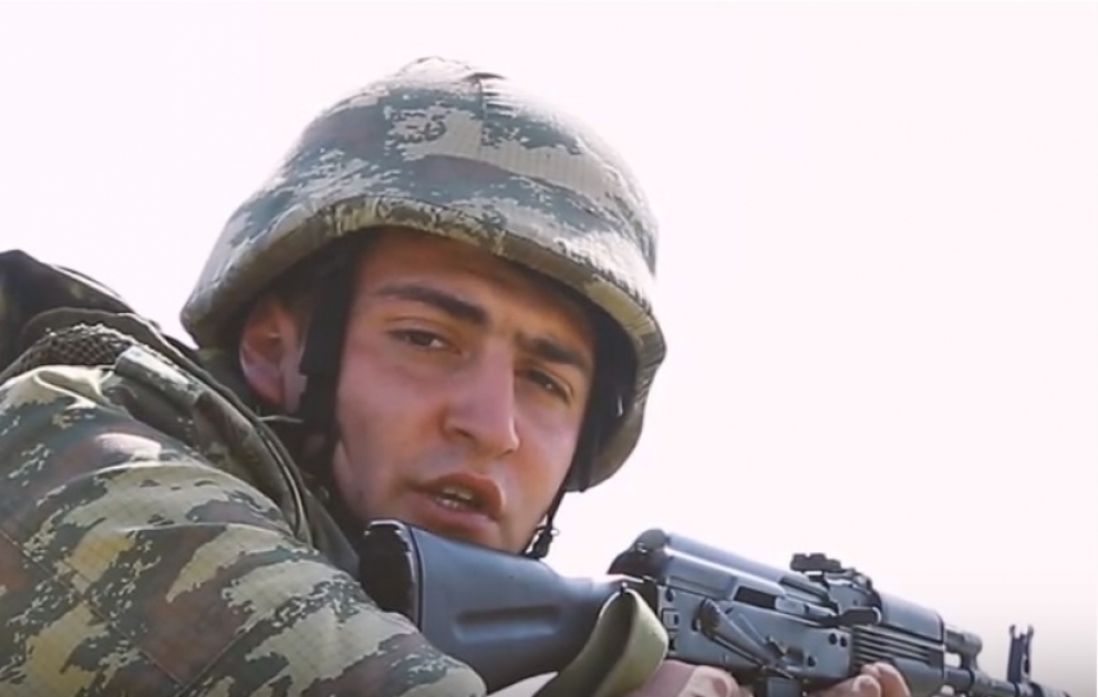 Hərbçilərdən müraciət: Biz sizin üçün xidmətdəyik, siz də bizim üçün evdə qalın