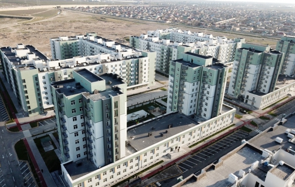 Hərbi qulluqçular yeni mənzillərlə təmin olunub
