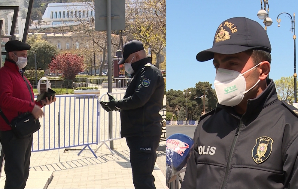 Əlahiddə Çevik Polis Alayının əməkdaşı: Son günlər vətəndaşlar karantin rejiminə daha ciddi əməl edir