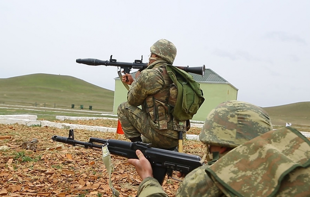 Motorized rifle units conduct fire training classes