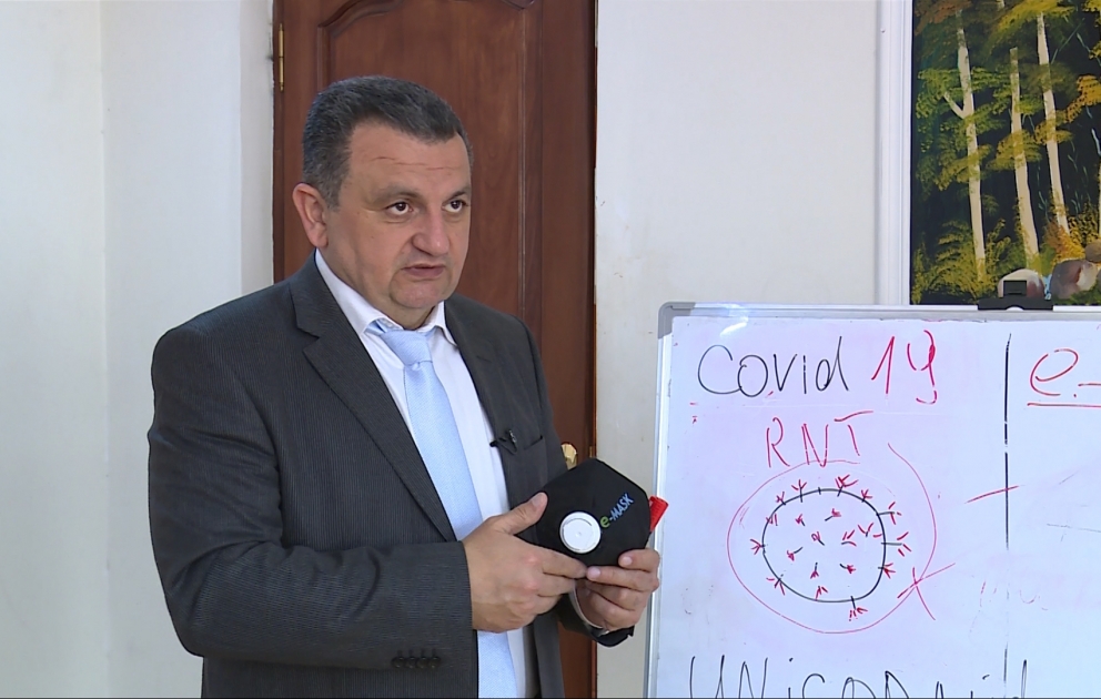 Azərbaycanda koronavirusu məhv edən elektron maska hazırlanıb