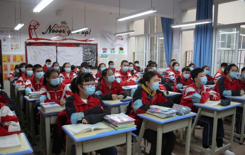 Schulen in China könnten bis Ende April wieder aufmachen