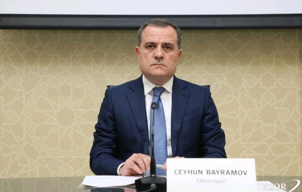 Ceyhun Bayramov: “Virtual məktəb” layihəsində 650 min müəllim və şagird qeydiyyatdan keçib