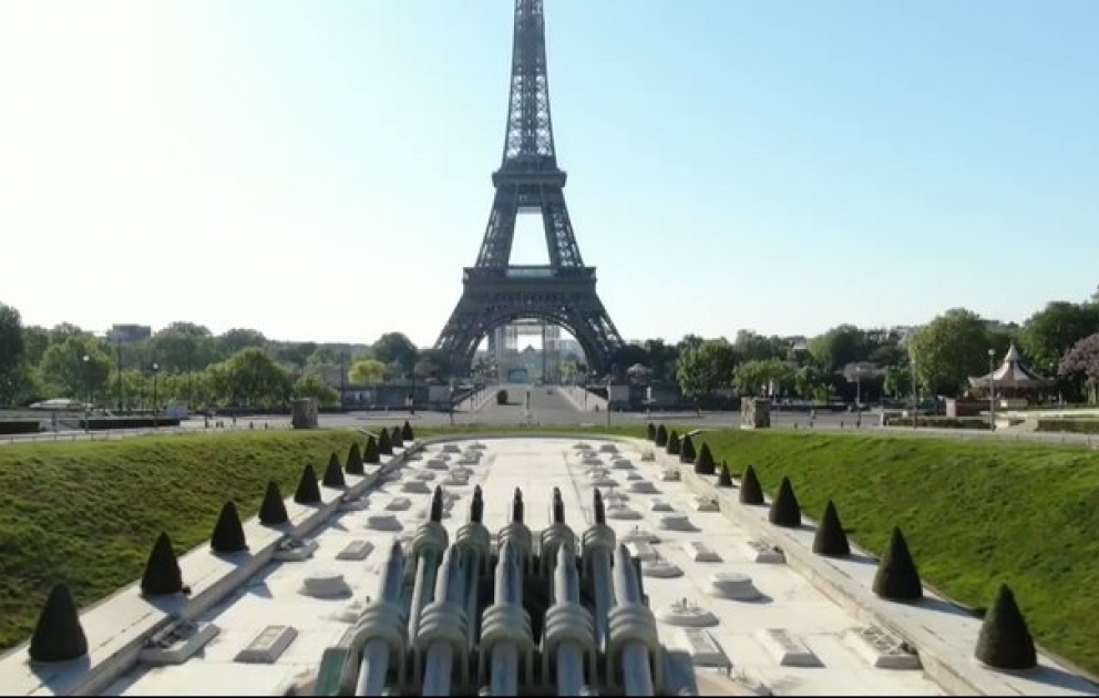Drohne aufgenommene Luftbilder zeigen die wichtigsten Orte des verlassenen Paris
