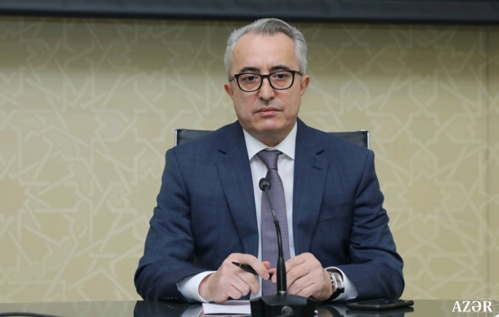 Qapalı yerlərdə maskalardan istifadə məcburidir