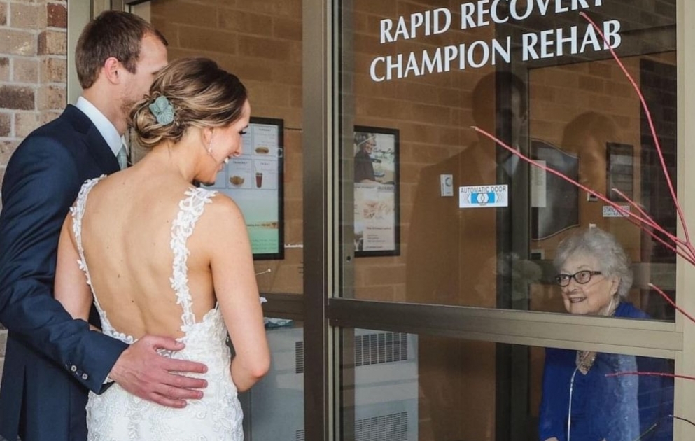 A woman who was getting married still found a way to include her beloved grandmother in her wedding day
