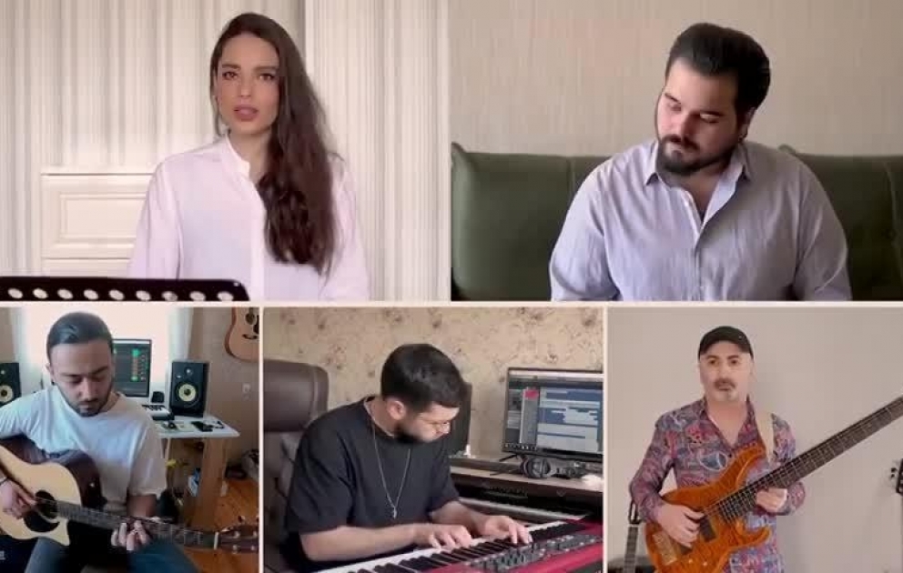 Gənc müğənnilərdən "evdə qal, evdə yarat" çağırışı