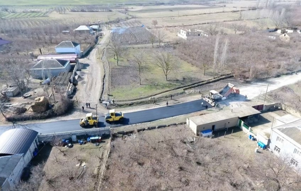 Qusar rayonunun Qullar avtomobil yolu yenidən qurulur