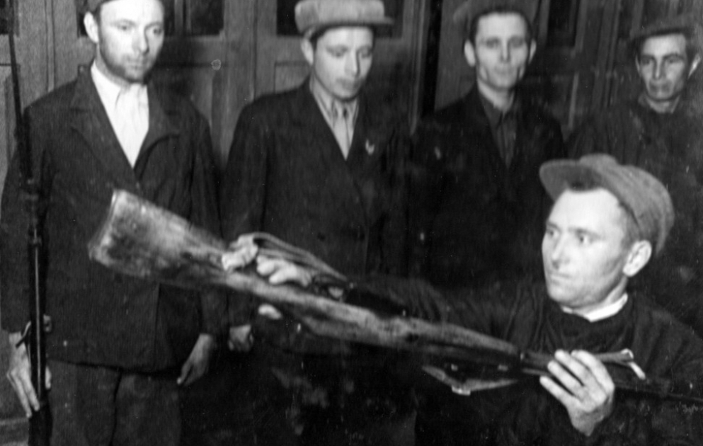 Azərbaycan II Dünya müharibəsi illərində - AZƏRTAC-ın fotoarxivindən
