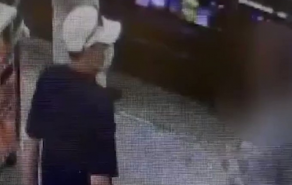 Police in Florida are seeking to identify a man who pulled a gun on a customer at a supermarket ahead of Mother’s Day