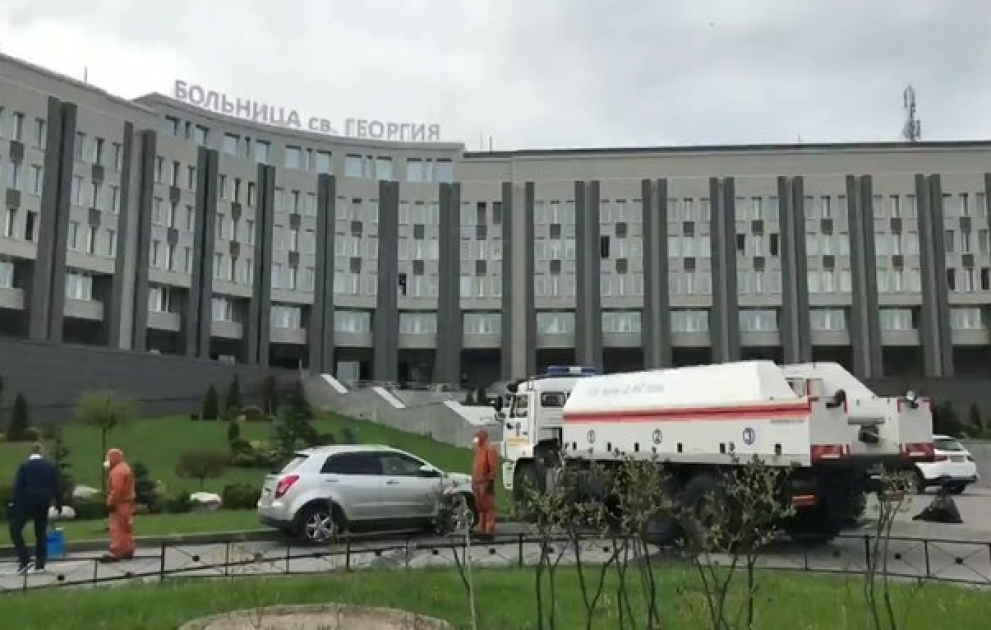 En Russie, cinq patients en réanimation sont morts dans un incendie dans un hôpital de Saint-Pétersbourg traitant des malades du covid 19