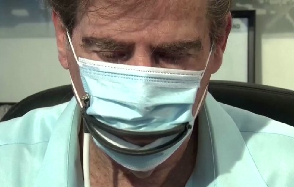 Israeli inventors have developed a mask with a remote-control mouth that lets diners eat without taking it off