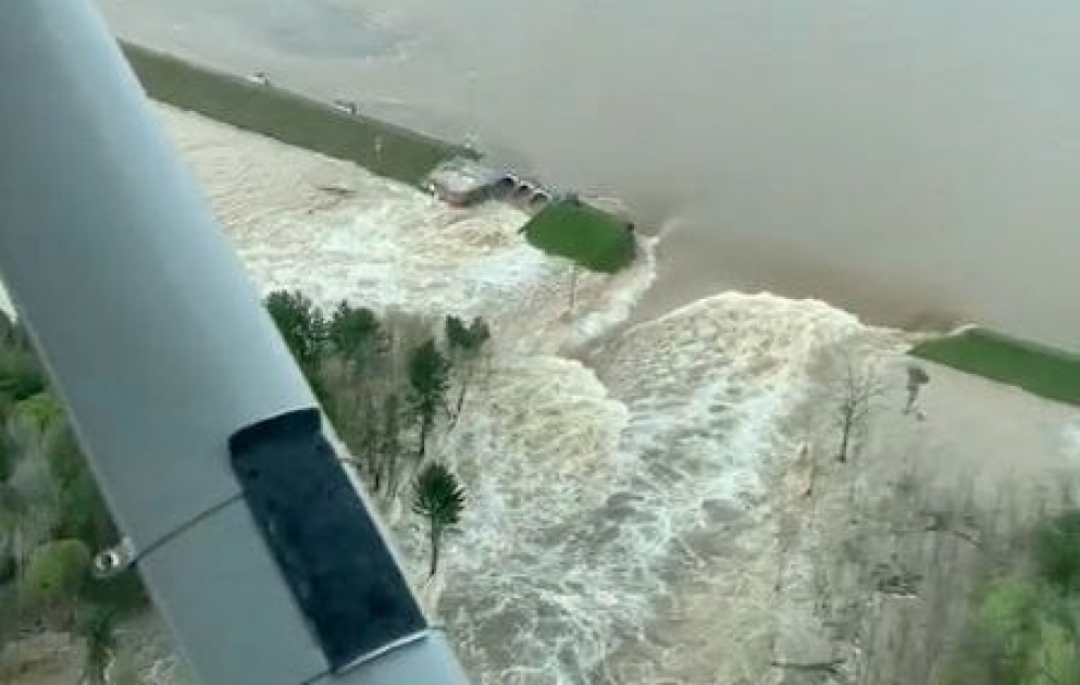 Des milliers de personnes évacuées dans le Michigan suite à l’urgence déclarée après l’éclatement des barrages